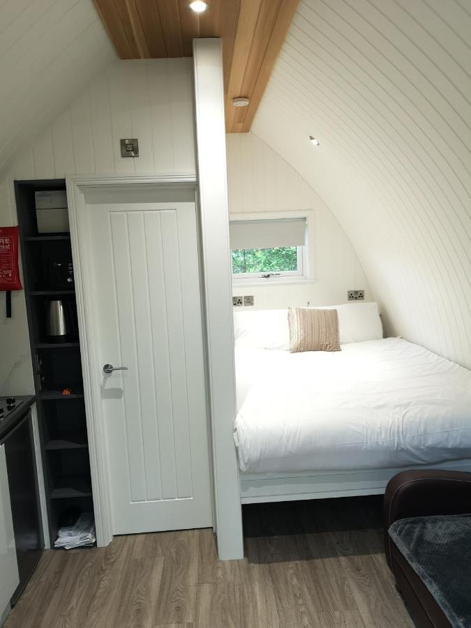 The Pod-Hot Tub-Woodland Lodges-St Clears-Carmarthen Eksteriør bilde