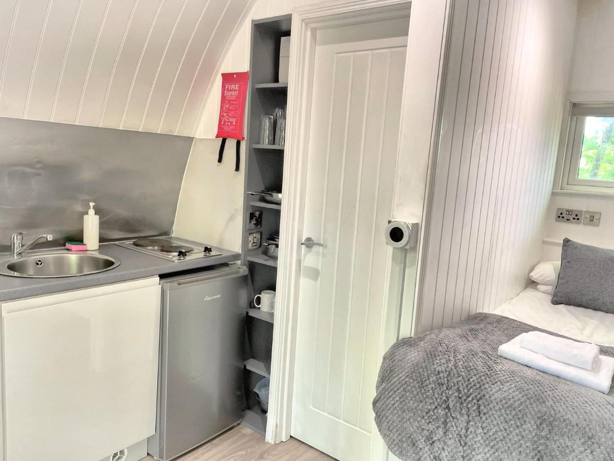The Pod-Hot Tub-Woodland Lodges-St Clears-Carmarthen Eksteriør bilde